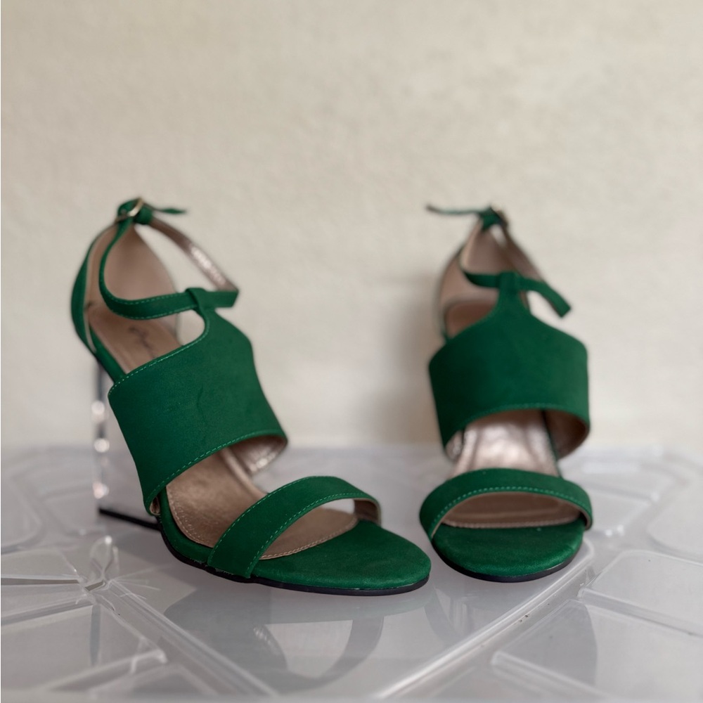 Qupid Green High-Heeled Sandals with Suede Straps